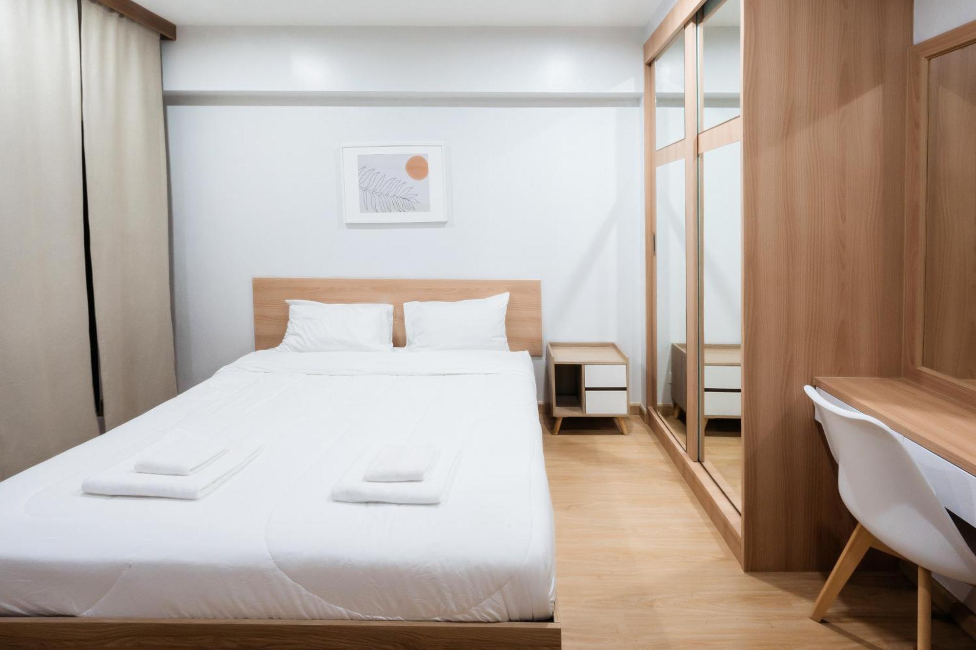 Creston Grand Hotel Suphanburi Eksteriør billede